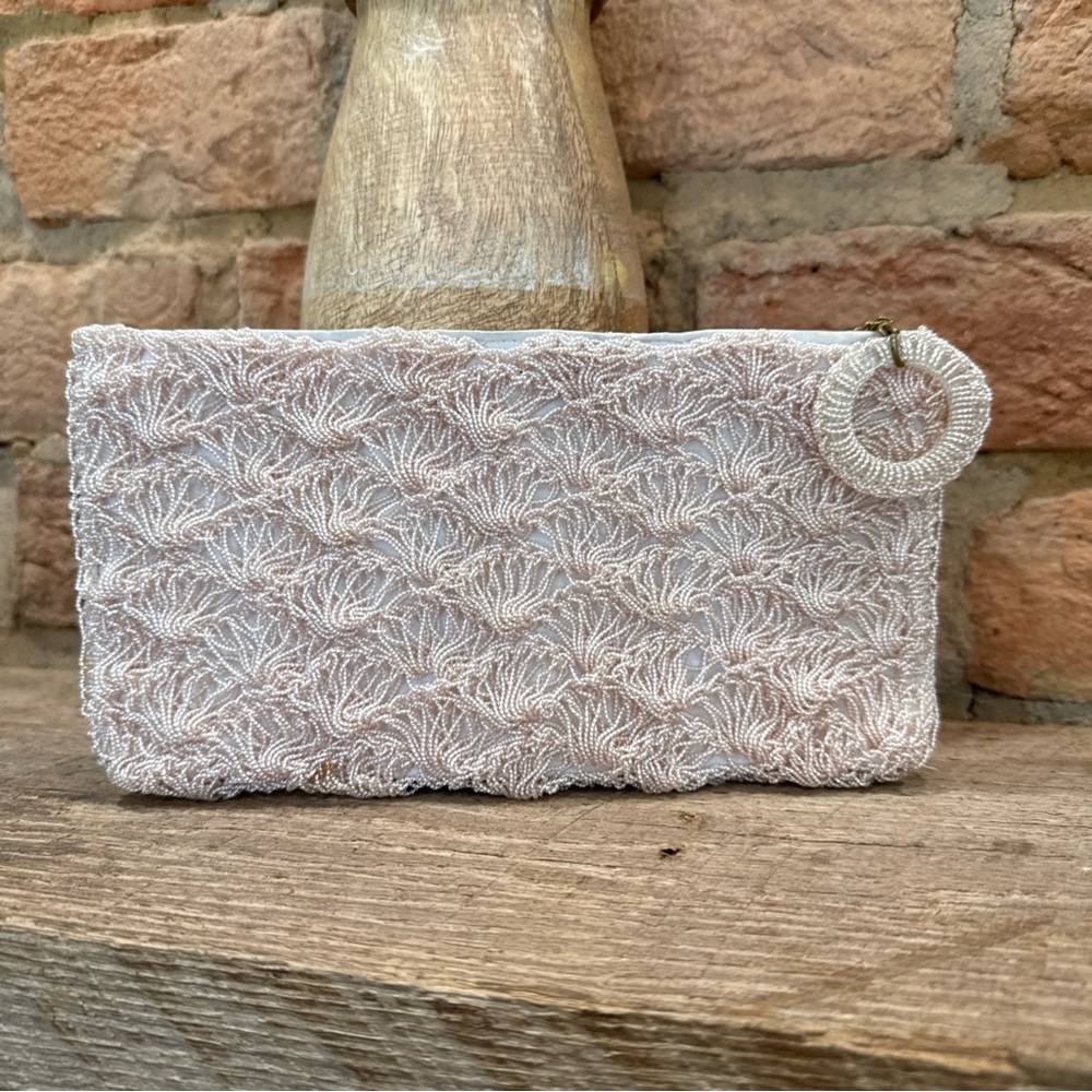 Vintage seed beaded Cream‎ Wristlet clutch